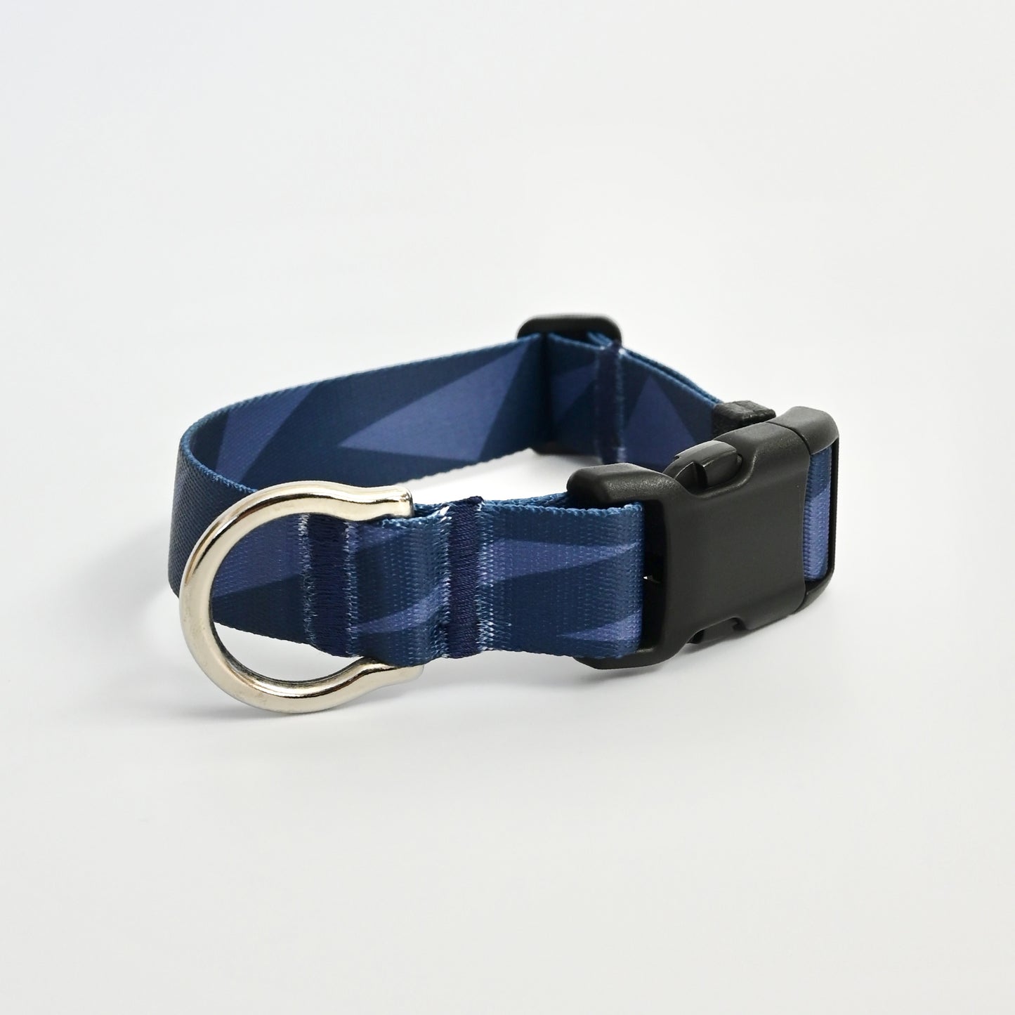 首輪 geometric ネイビー